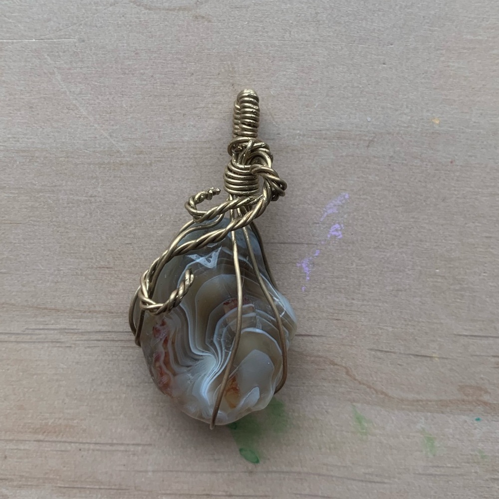 Hand wrapped agate pendant